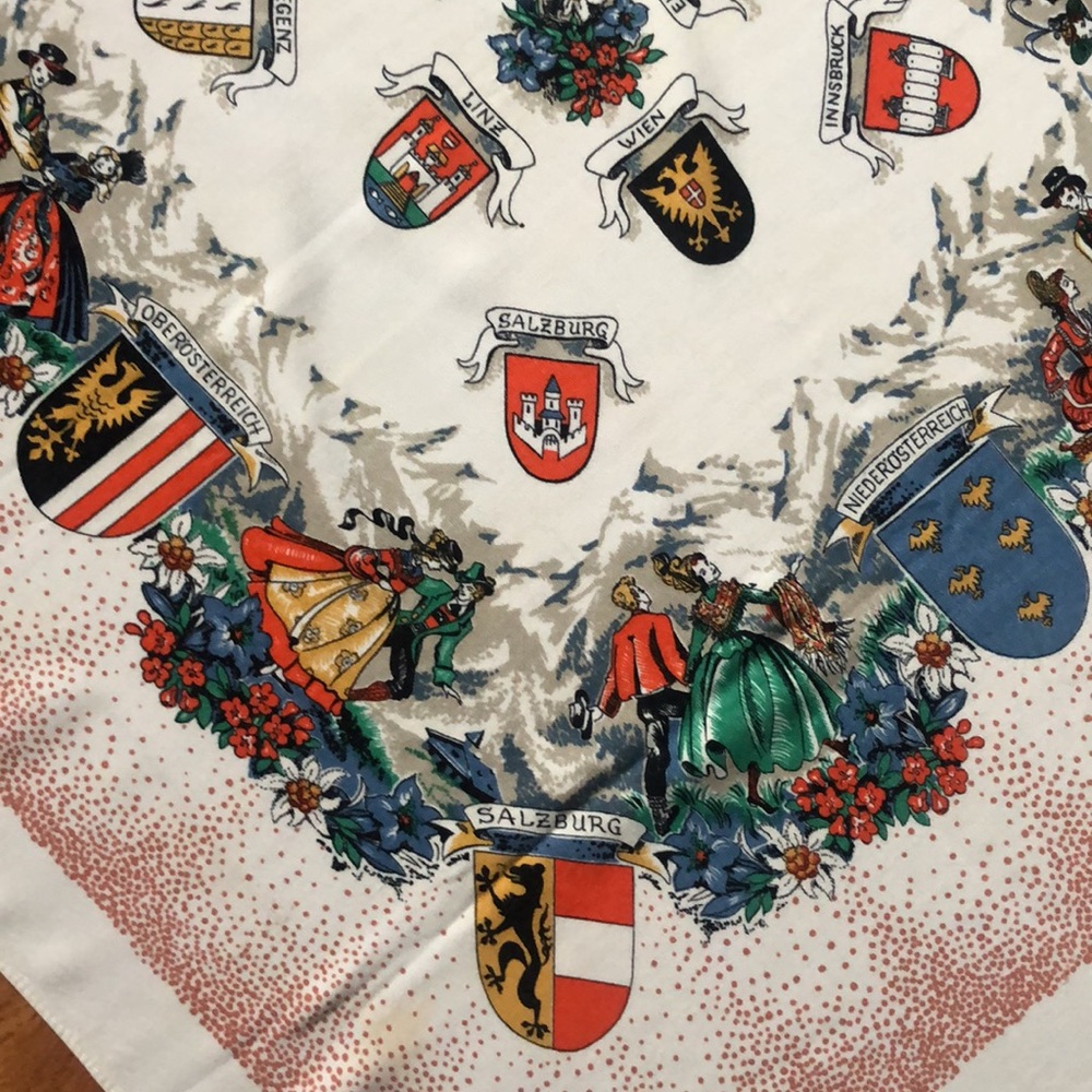 German scarf - Picture 3 of 16
